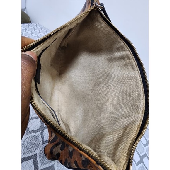 Authentic MCM Leopard Printed Visetos Clutch Brown/Black - Picture 6 of 16